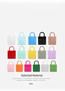 Makro-Anzeige von Mini-PVC-Strandtaschen in sechzehn verschiedenen Makronenfarben