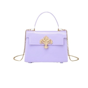 Mini sac à main en gelée PVC lavande avec boucle dorée et bandoulière chaîne