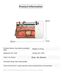 Detail showing dimensions 22x14x7cm of the iridescent PVC quilted chain crossbody bag