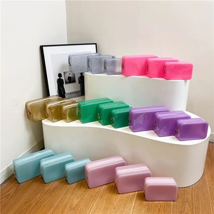 Three-piece sparkling transparent waterproof cosmetic bag set with heart zipper