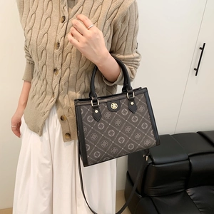 Sac Boston chic en toile monogramme et lanières en cuir pour la mode d'automne