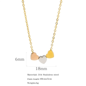 Spécifications de taille et matériau pour le pendentif à trois cœurs en acier 316