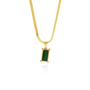 Collier Pendentif en Zircone Verte en Acier Inoxydable 316 Plaqué Or Pierre Rectangulaire Chaîne Serpent Bijoux pour Femmes