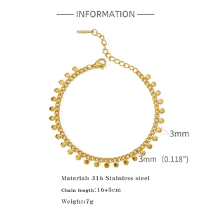 Detalle de cadena de acero inoxidable 316 con dijes de oro pulido de 3mm y medidas