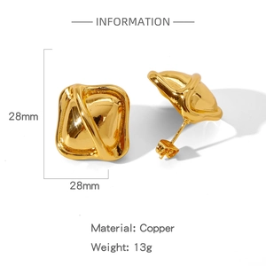 Detaillierte Maße und Messingmaterial-Infos für unregelmäßige geometrische Goldstecker