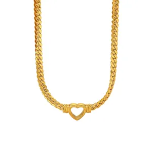 Collier Pendentif Cœur Ajouré en Acier Inoxydable pour Femme Plaqué Or 18K Chaîne Gourmette Bijoux Mode Polyvalent