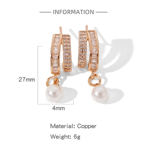 Détail des boucles d'oreilles perles en cuivre 27mm avec crochet pavé or rose et dimensions