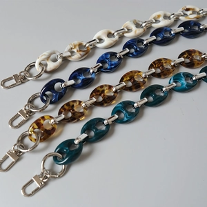 Resin acrylic chunky handbag chains in leopard and marble patterns with silver clasps