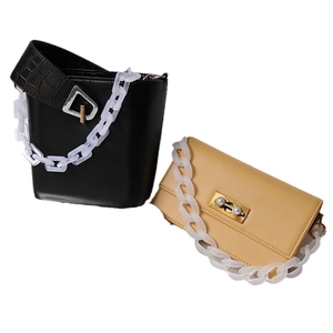Fashionable women bag set with crocodile strap and white acrylic resin chain decoration