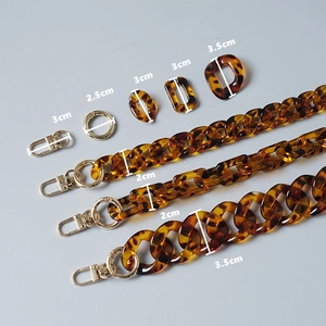 Vintage leopard acrylic chain for bags with gold metal clasps and size measurements
