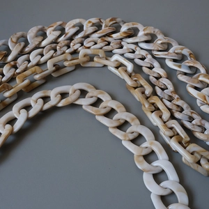 Vintage beige acrylic resin bag chain straps with retro marble patterns in cream and brown