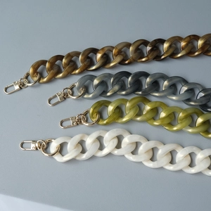 Cadenas gruesas de resina acrílica en carey y verde oliva para bolsos de mano