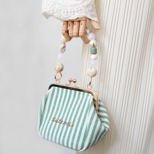Sac à main rétro à rayures vertes et blanches avec chaîne en perles acryliques