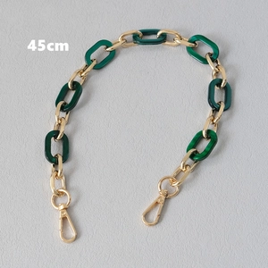 Detail of 45cm acrylic marble resin and gold metal link chain strap with lobster clasps