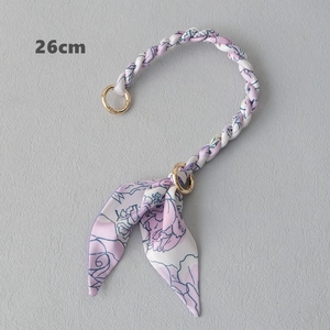 Anse de sac en soie de 26 cm avec motif floral violet et fermoirs en anneau doré