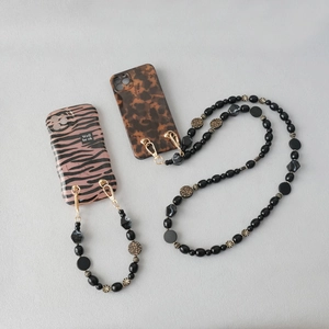 Lanière de téléphone en perles acryliques avec coques à motifs zèbre et tortue