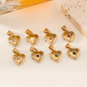 Stainless Steel Heart Locket Pendant Only For Women Gold Silver Plated Zirconia Star Engraved Photo Frame Jewelry Pendant
