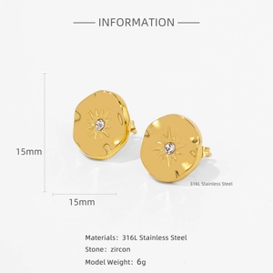 Détail d'une boucle d'oreille tournesol en acier 316L avec zircon et dimensions 15mm
