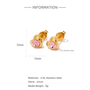 Boucles d'oreilles cœur minimalistes en acier inoxydable 316L doré avec zircon rose