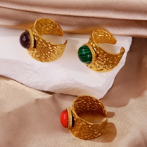 Vintage 18K gold plated wide open ring with hammered texture and turquoise gemstone
