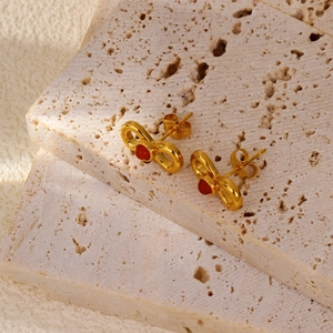 Elegant 18k gold plated stainless steel bow earrings with ruby red center stone