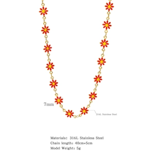 Detail of 316L stainless steel gold chain with 7mm red enamel daisy charms and size specs
