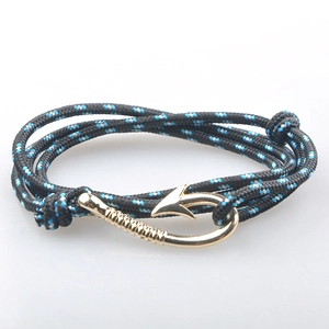 Bracciale ad amo stile vichingo con cordino intrecciato nero blu bianco e oro
