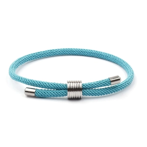 Bracelet double en corde tressée bleue avec détails coulissants en acier argenté