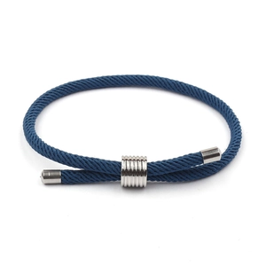 Bracelet cordon tressé bleu minimaliste avec fermoir cylindrique en acier titane poli