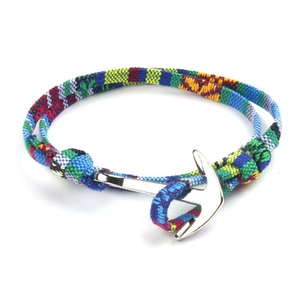 Bracelet nautique en corde tressée multicolore avec un fermoir en ancre argentée