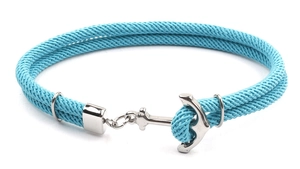 Vue détaillée du bracelet en corde tressée bleu ciel avec fermoir ancre en argent poli