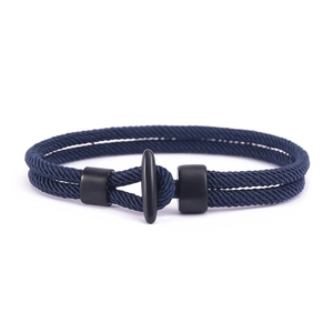 Minimalistisches dunkelblaues Segelseil-Armband mit mattschwarzem T-Verschluss für Damen