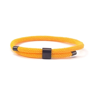 Verstelbare oranje Milanese koordarmband met zwarte magnetische sluiting voor dames en heren