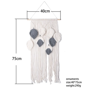 Size specifications of macrame wall hanging with woven feathers 40x75cm 290g