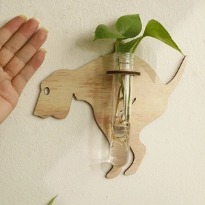Creative dog-shaped wooden wall-mounted hydroponic vase for home plant decoration