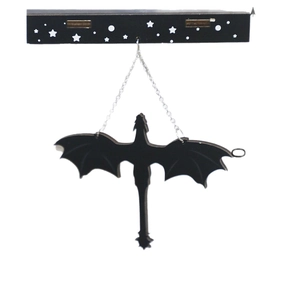 Creative flying dragon wall hanging decoration in black finish with silver chain link