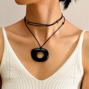 Minimalist Black Obsidian Look Geometric Circle Pendant Necklace For Women Stainless Steel Alloy Beads Long Sweater Chain Jewelry