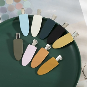 Pince à Cheveux Mate Macaron Minimaliste Coréenne pour Femme Fille Alliage Plastique Ovale Bec de Canard Clip Latéral Accessoires Cheveux