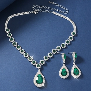 Élégant Ensemble Bijoux Strass Vert Émeraude Alliage Pendentif Goutte Collier Boucles d'Oreilles Clous Femmes Mariée Mariage Banquet Accessoire