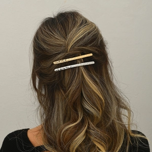 Ensemble de pinces à cheveux géométriques dorées et argentées avec texture martelée