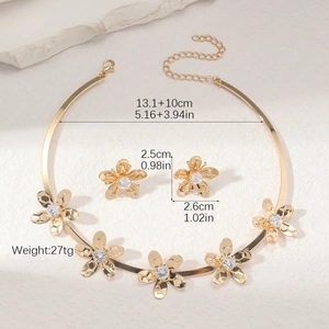 Conjunto de collar y pendientes de flor dorada con cristal, set de joyería de moda básica