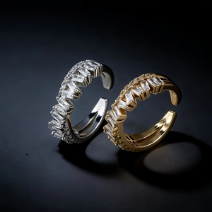 Élégante Bague Ouverte en Croix en Cuivre Avec Zirconia Rectangulaire Ajustable Or Argent Plaqué Bijoux Géométriques Femme Cadeau