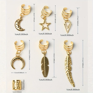 Lot de 7 bijoux de cheveux dorés avec pendentifs lune, étoile, feuille et plume et tailles