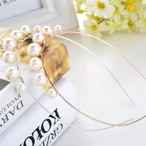 Diadema Elegante de Aleación con Perlas Artificiales de Imitación Diadema de Metal Simple para Boda Fiesta Decoración de Cabello Mujer