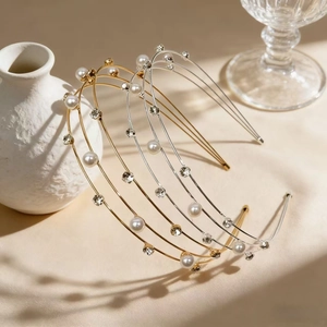 Serre Tête En Métal Élégant À Trois Couches Avec Fausses Künstliche Perles Et Strass Or Argent Pour Mariage Fête Femme Bijoux