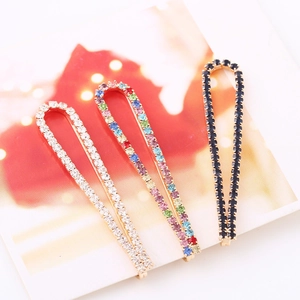 Three-piece set of stylish U-shaped geometric hair clips with sparkling colored rhinestones