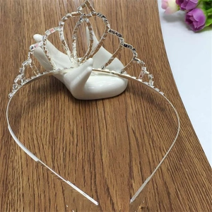Exquisite silver heart crown tiara with sparkling rhinestones for wedding or party