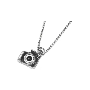 Collier hip-hop vintage avec pendentif appareil photo solide en acier pour hommes à la mode