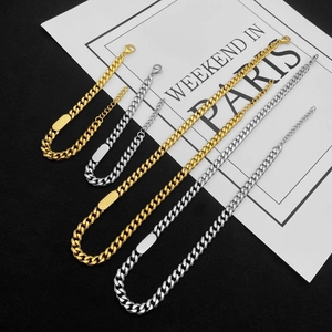 Collana a catena cubana minimalista in oro e argento con targhette per uomo
