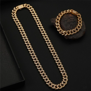 Ensemble collier et bracelet gourmette dorés avec double rangée de cristaux pour hommes